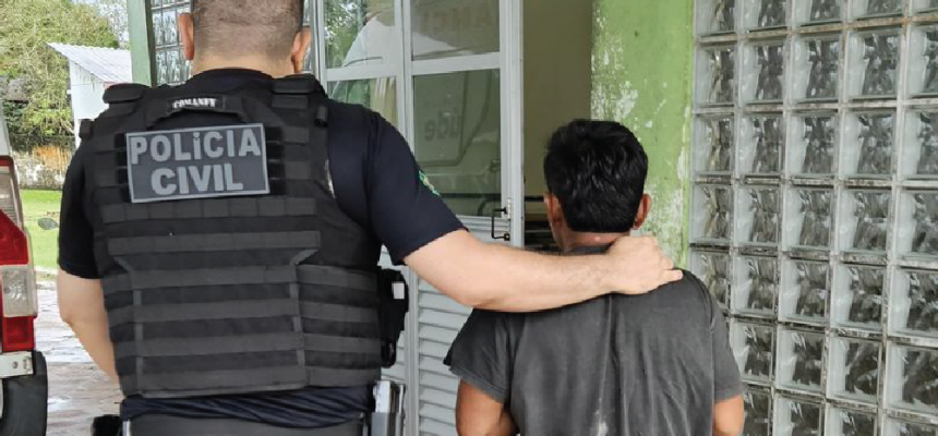 A Polícia Civil do Amazonas (PC-AM), por meio da 42ª Delegacia Interativa de Polícia (DIP) de Barreirinha (a 331 quilômetros de Manaus), em ação integrada com Polícia Militar do Amazonas (PMAM), prendeu em flagrante, na última sexta-feira (04), um homem de 25 anos por lesão corporal grave praticada contra sua companheira e sua filha, de 24 e 4 anos. A prisão foi efetuada na zona rural do município.