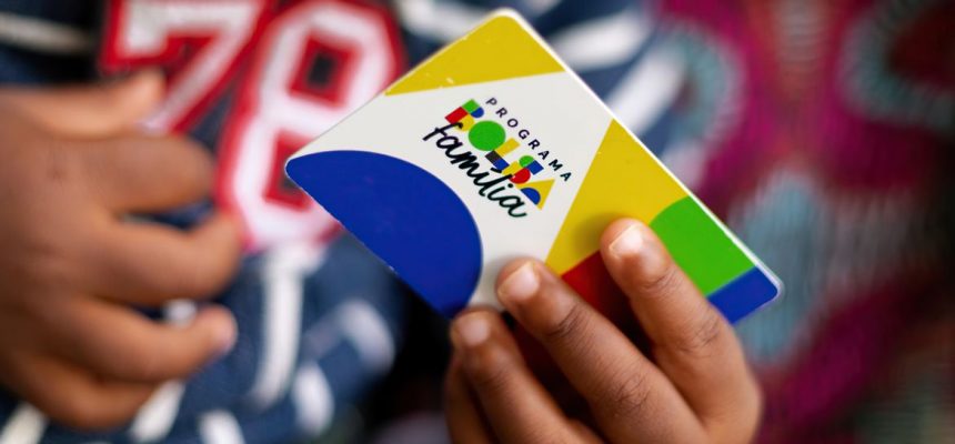 Caixa começa a pagar Bolsa Família de agosto nesta segunda-feira (18)